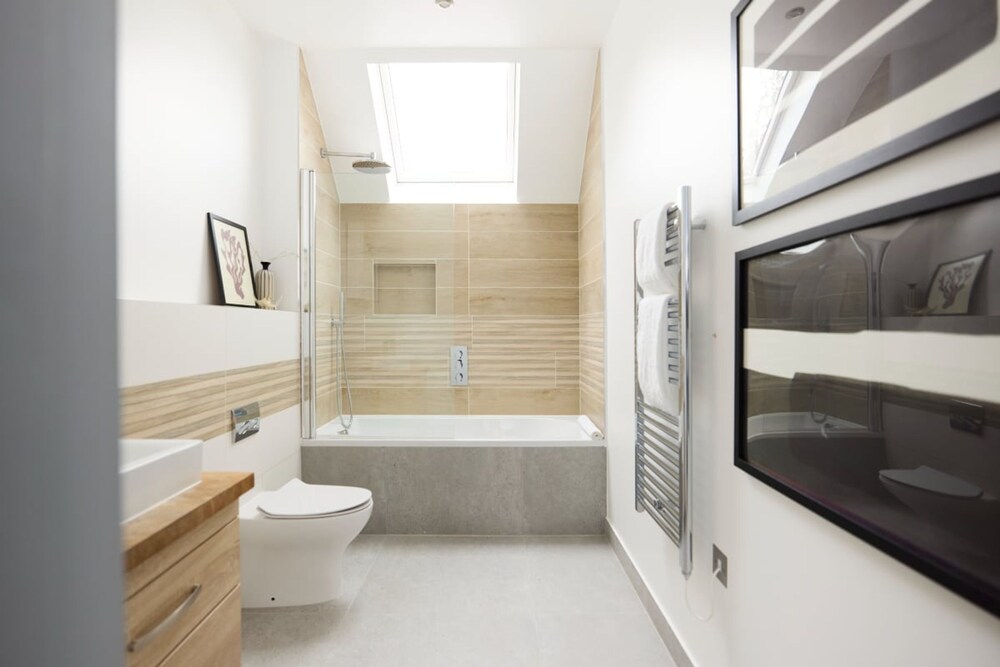 The Putney Sanctum - Beckoning 2bdr Flat With Balcony