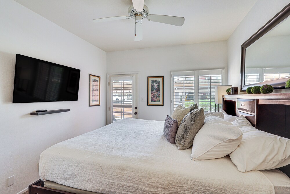 1 Mi to Beach: Condo w/ Pool in Lake Havasu City