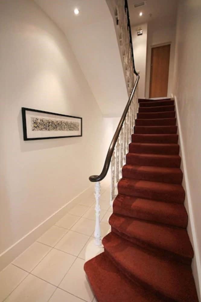 Princes Square Serviced Apartments by Concept Apartments