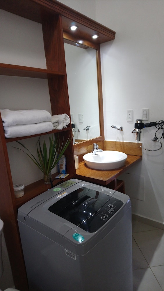 Beachfront Apartment facing Playa Popy