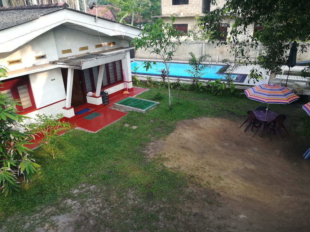 Shrinith's Place - Dodanduwa