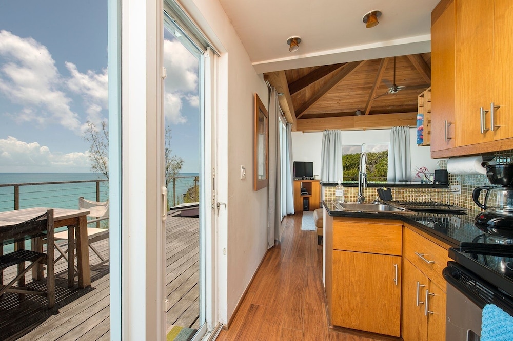 Touch Of Class Estate - A Caribbean Beachfront Estate 5 Bedroom Estate