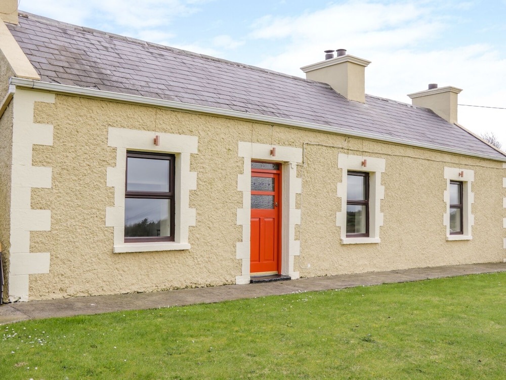 Glor Cottage view 5