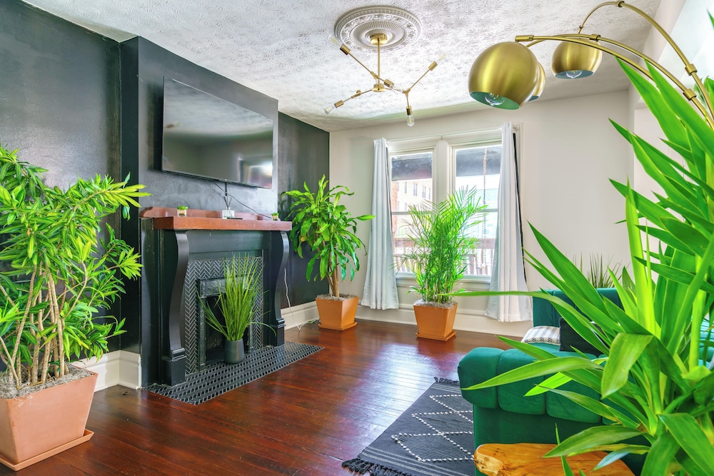Jungle House Boutique Suites – Short North & Convention Center