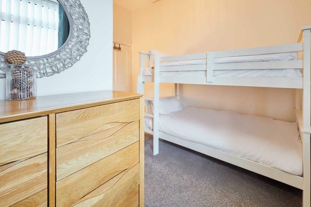 Host Stay By The Sea