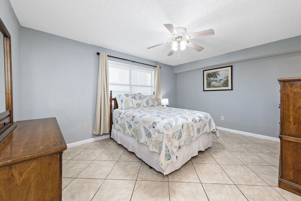 Lagoon Sun 3 view 2