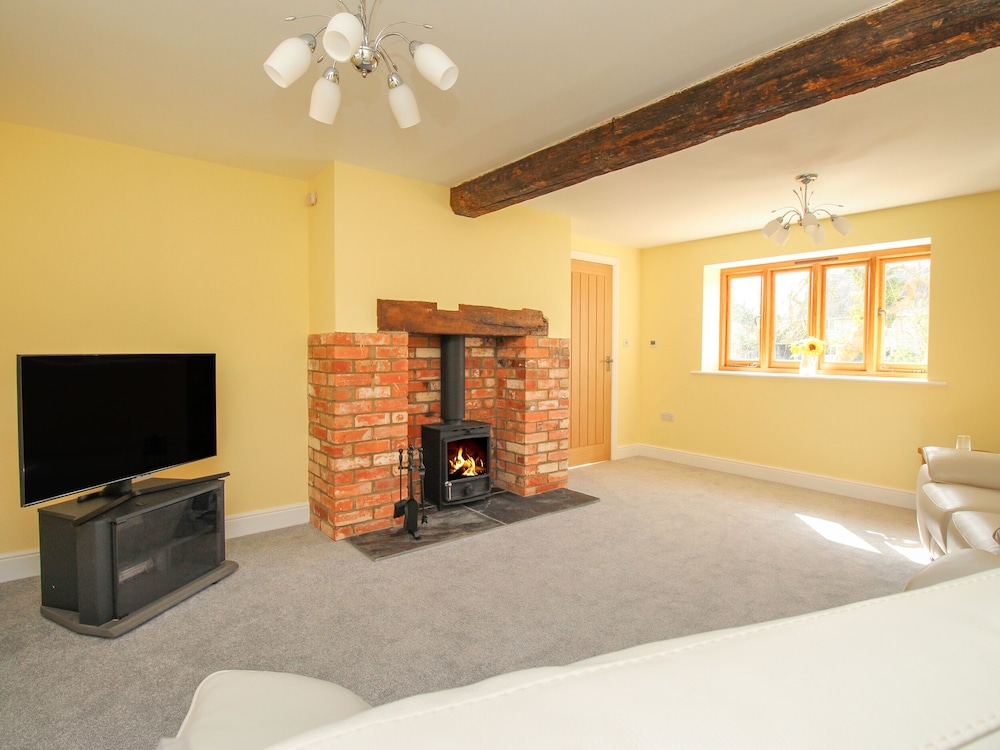 The Stables, Burton Bradstock
