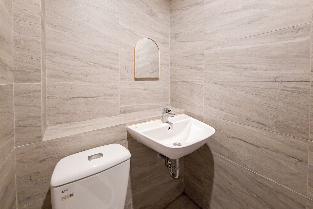 1Br Near Binus Alam Sutera At Collins Boulevard Apartement