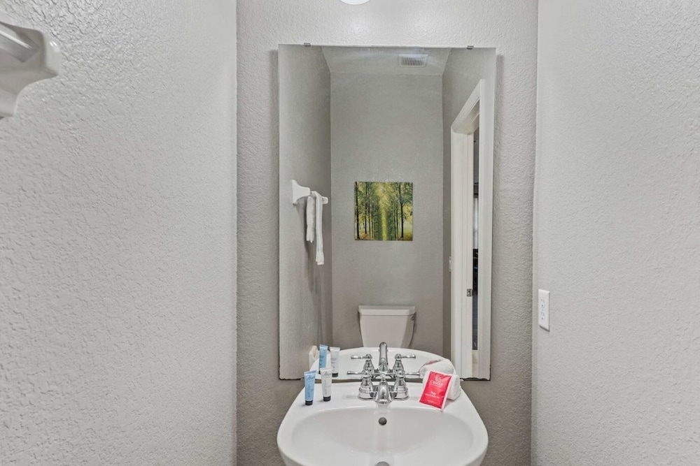 Vista Cay Swanky