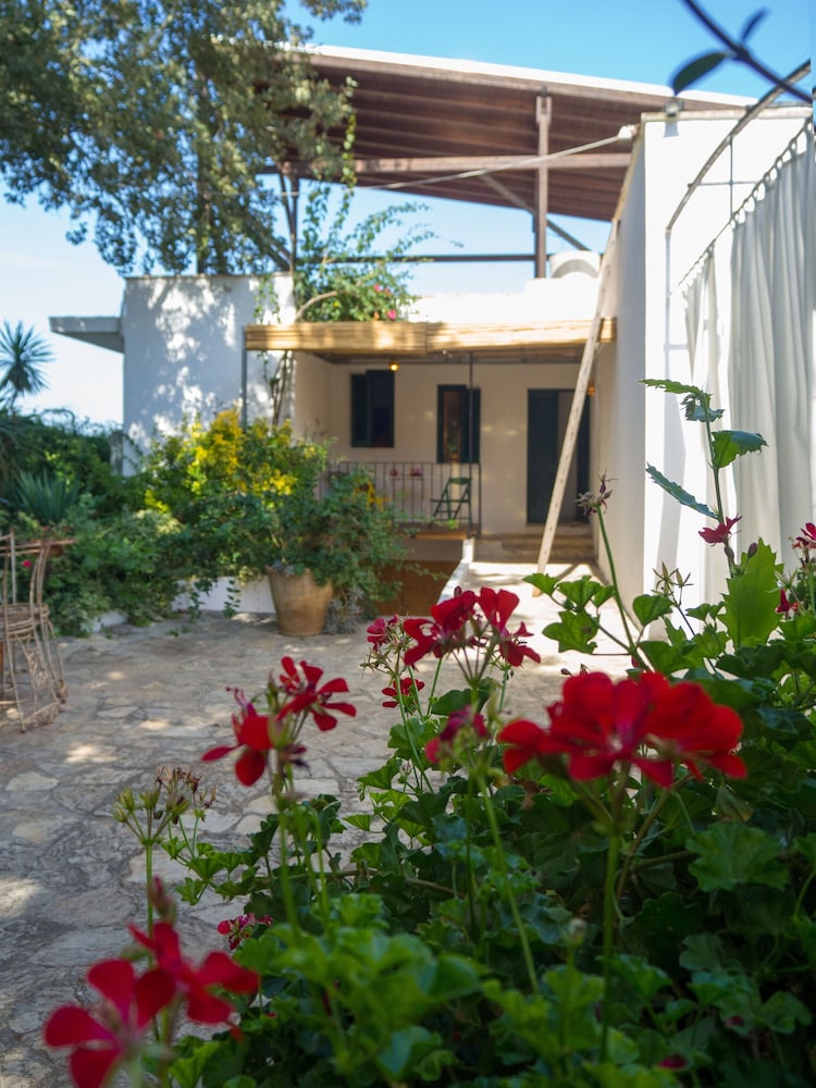 Kalinifta - Io Parto Io Arrivo photo 1