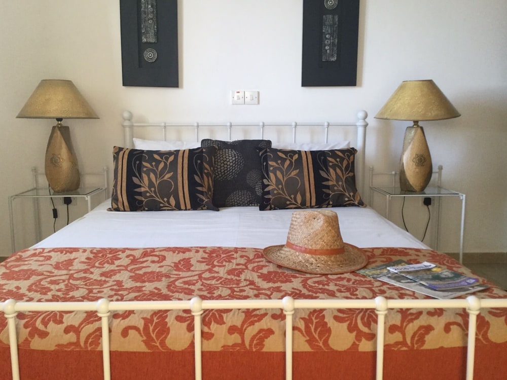 Private Villa, sea Views, Outdoor Bar, Heated Pool