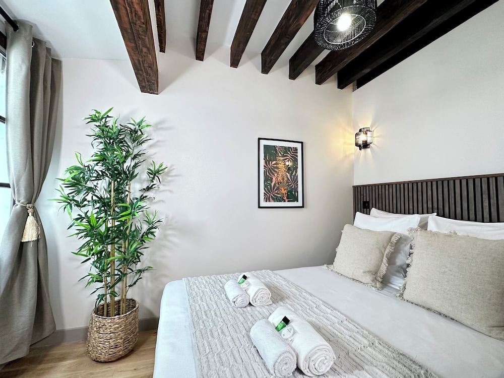 1595 Chapon