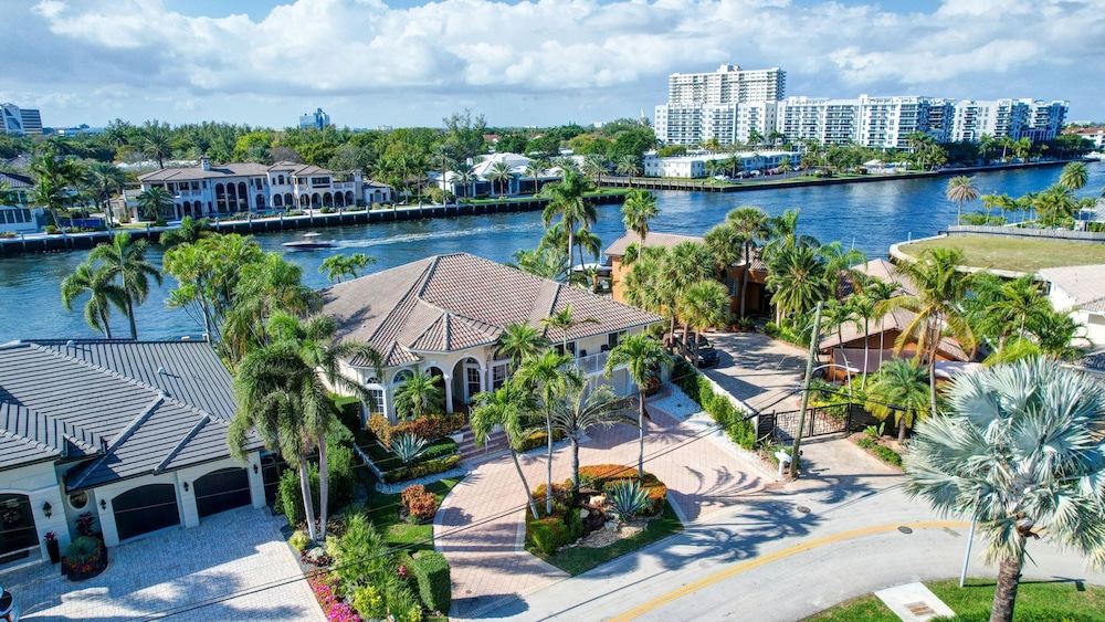 Serenity Villa in Pompano Beach