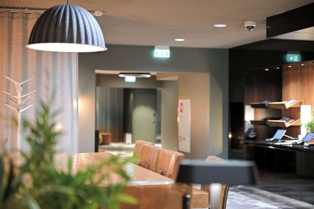 Vantaa Vacations - Comfort Hotel Xpress Helsinki Airport Terminal - Property Image 3