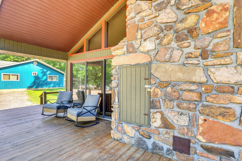 Steps to White River: Cabin Retreat w/ Dock Access