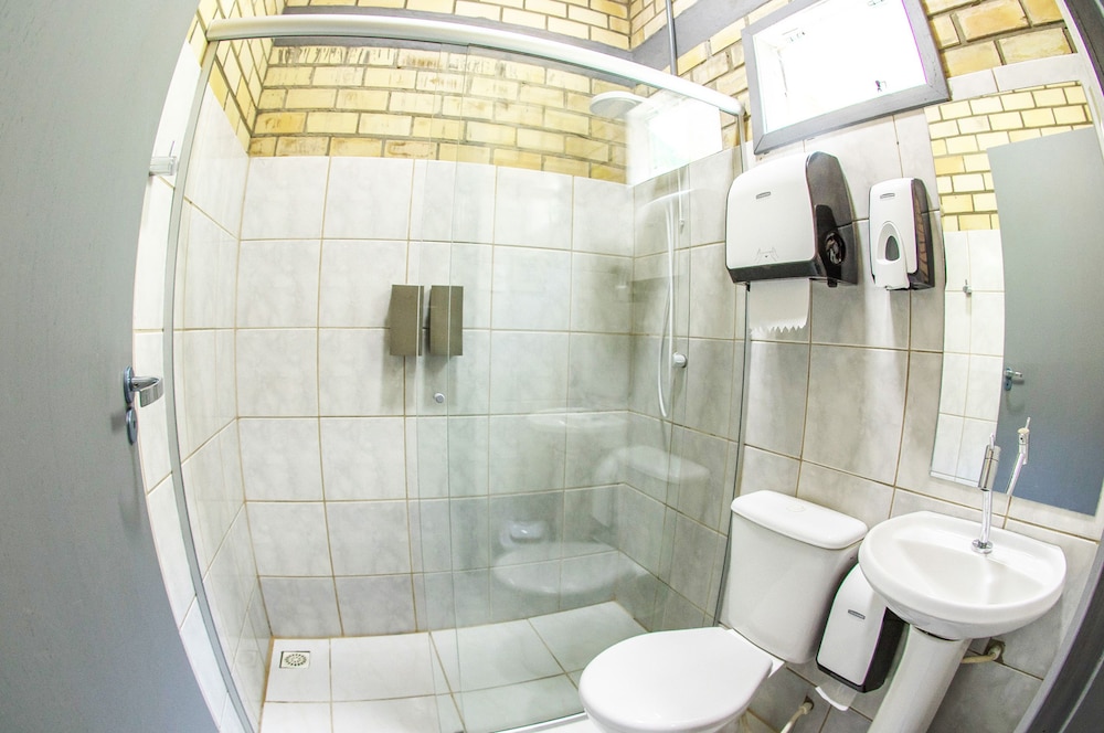 Innbox - Praia Do Rosa - Hostel