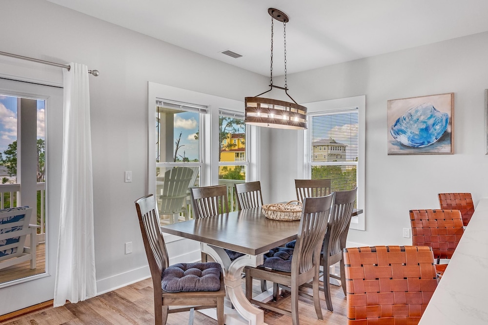Beach House - Cottage at Indian Summer