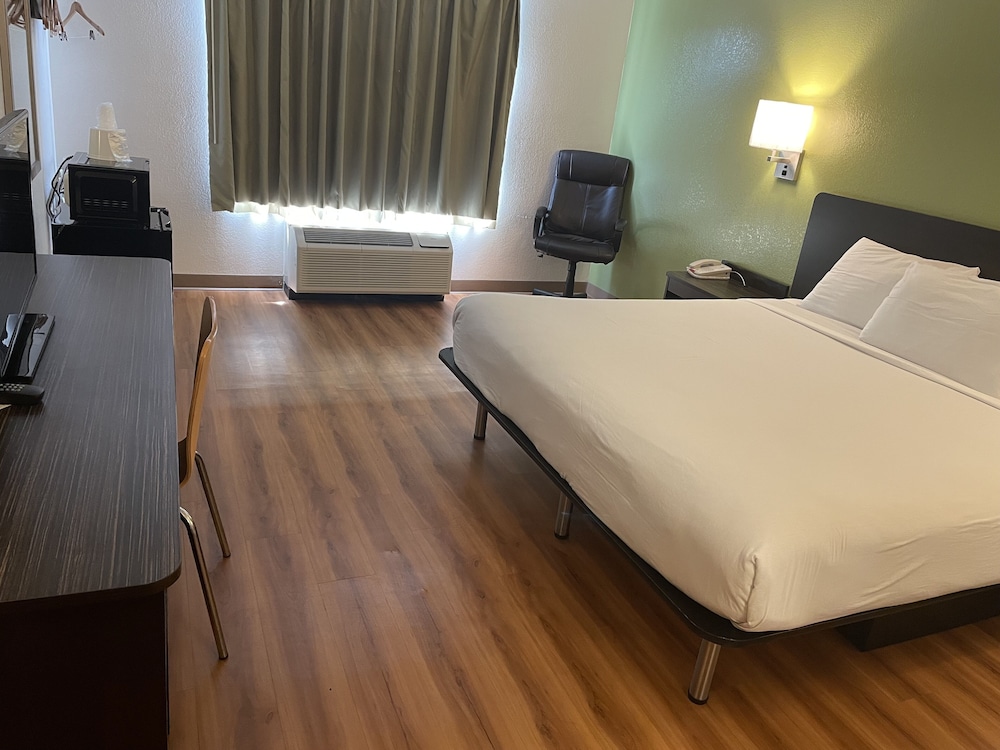 Willow Lodge Willoughby – Cleveland Mentor view 4