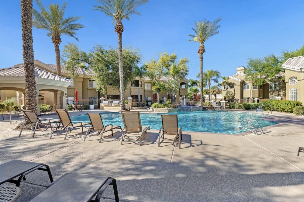 Shea Scottsdale in Scottsdale