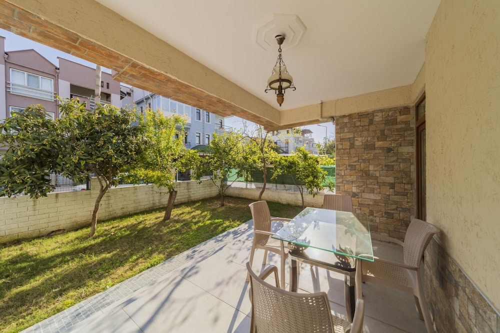 Duplex Private Villa With Garden in Antalya Kemer