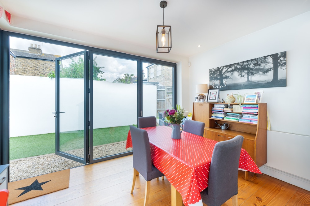 outdoor bbq area