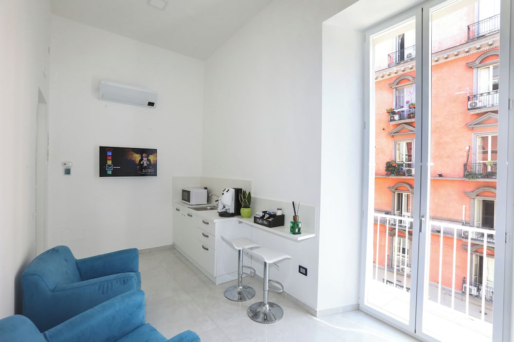 VivimiHome - CharmiNaples