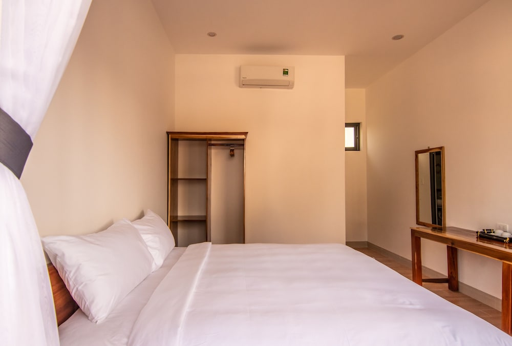 Aurora House view 5