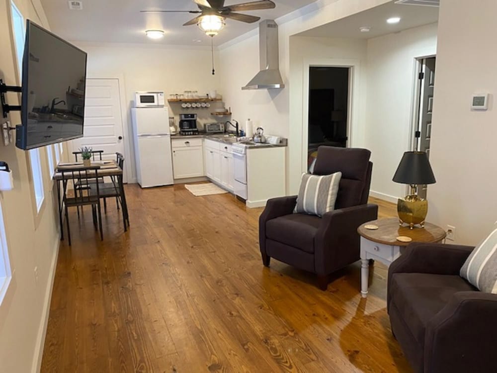 Greeter Falls Lodge Suite 5 - Property Image 30