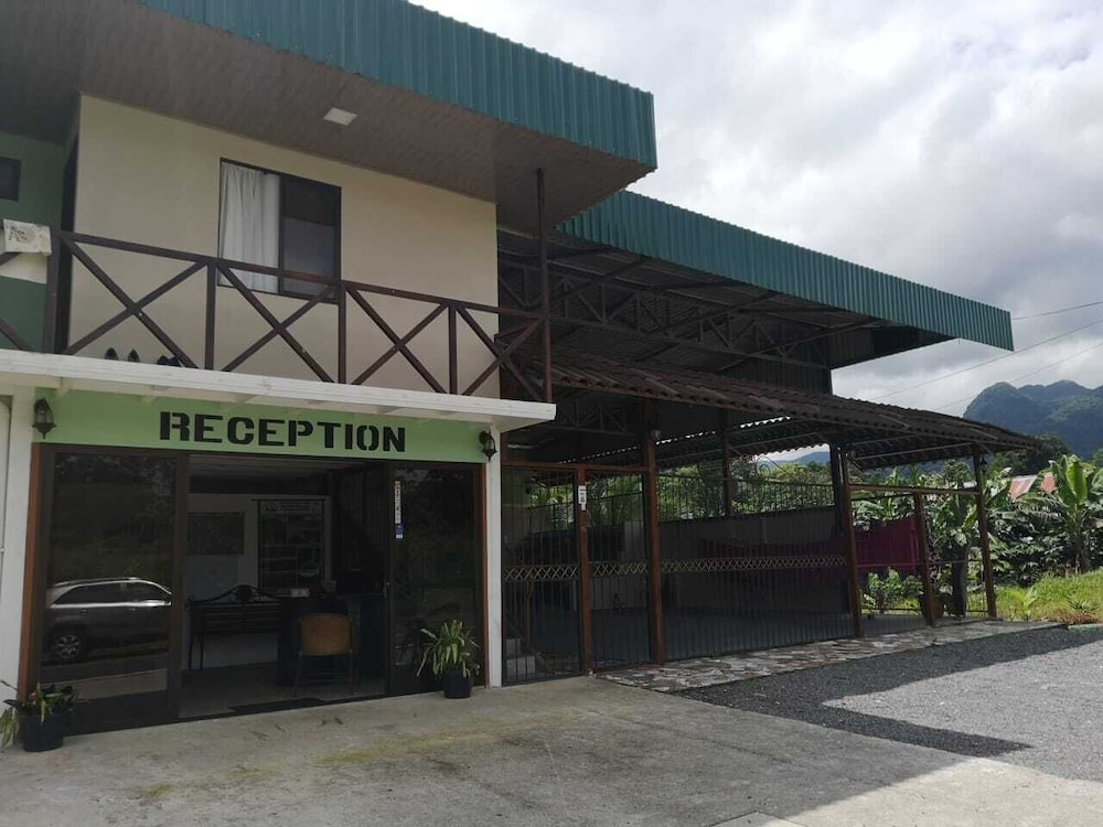 Palacios Arenal - Hostel