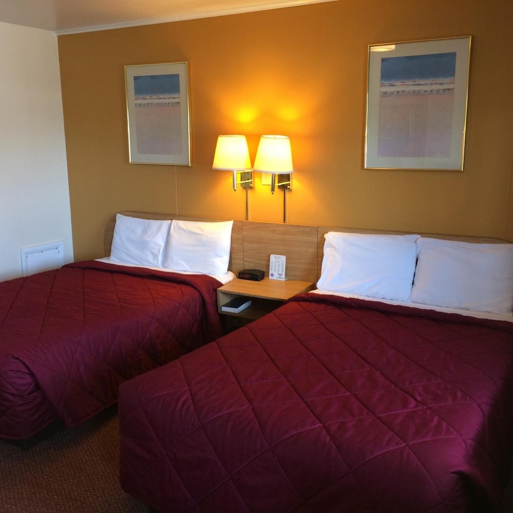 Sedalia Vacations - Super 7 Motel Sedalia - Property Image 3