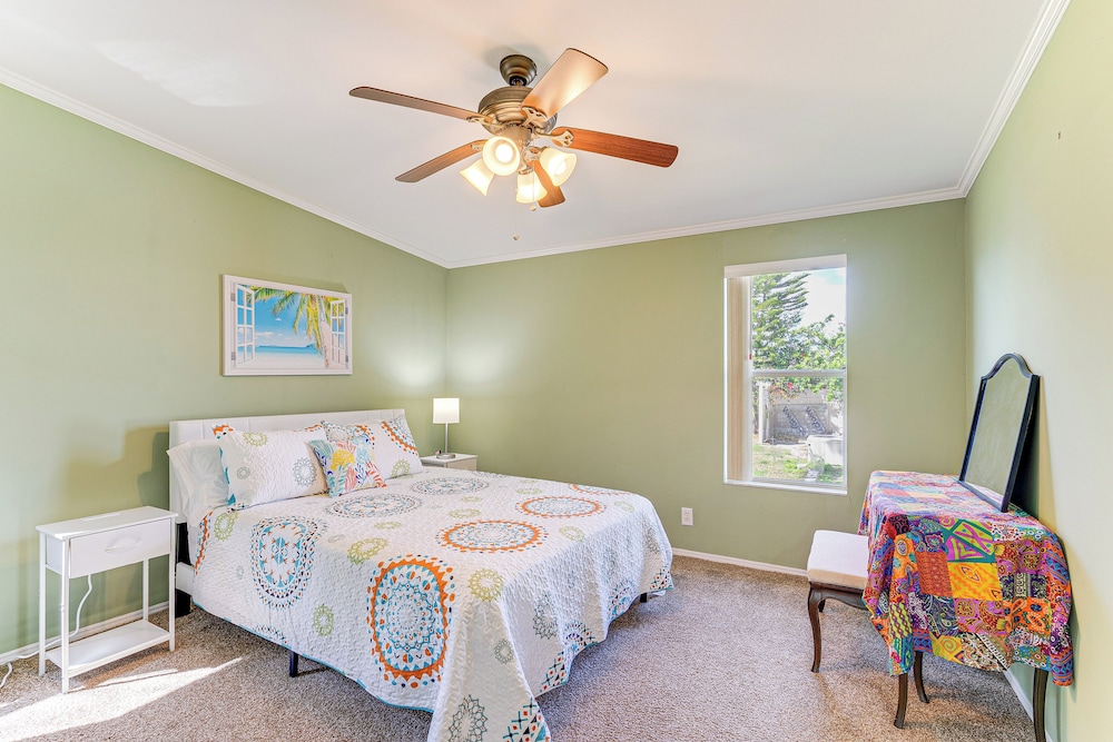 Swim, Golf & Relax: Family Gem in North Fort Myers
