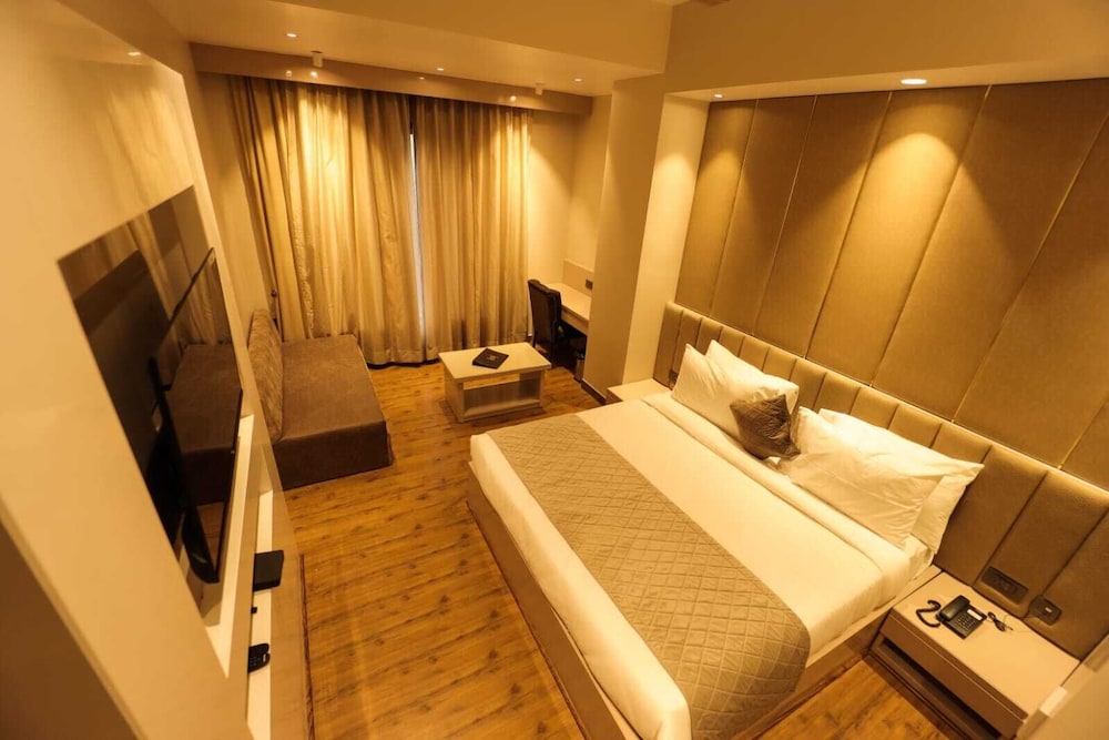 MVR Grand Hotel