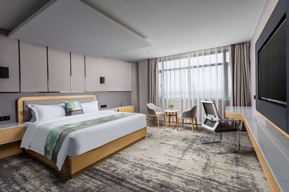 Hangzhou Vacations - Microtel by Wyndham Hangzhou - Property Image 9