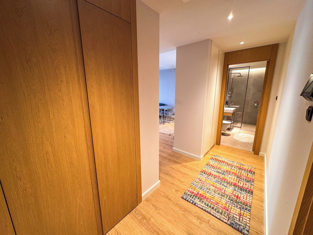 Qumi Porto Suites