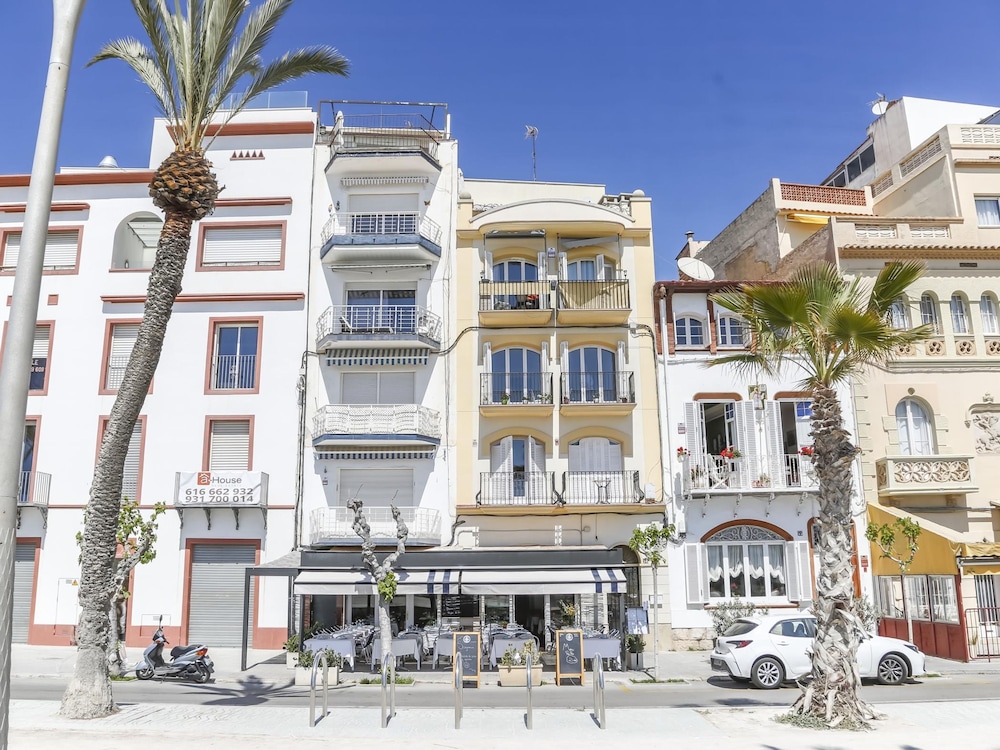 Apartamento Acogedor en Primera Linea Liliane