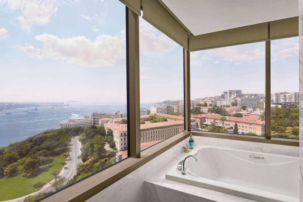 The Ritz-Carlton, İstanbul - Image 75