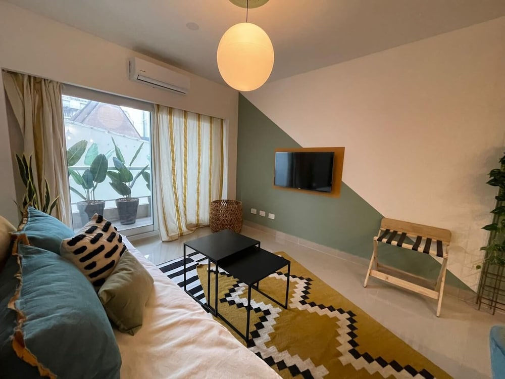 Ayres Suites Moreno