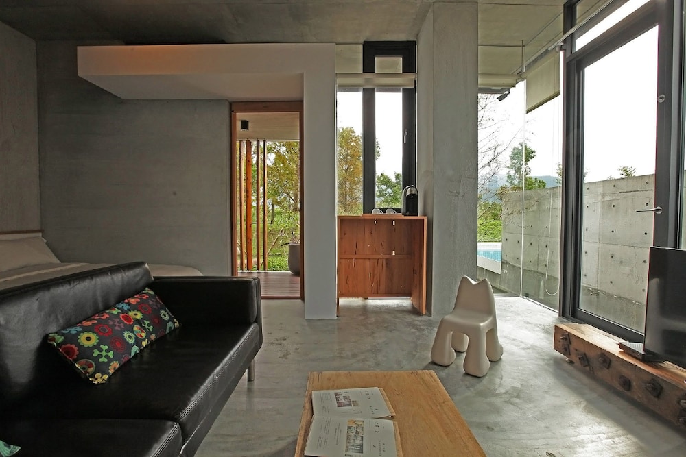 Juststay