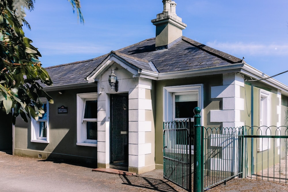 Brookhall Cottages