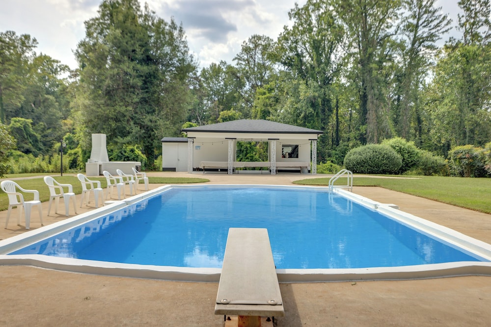 Westwind Estate Apt 6 Mi to Dtwn Spartanburg