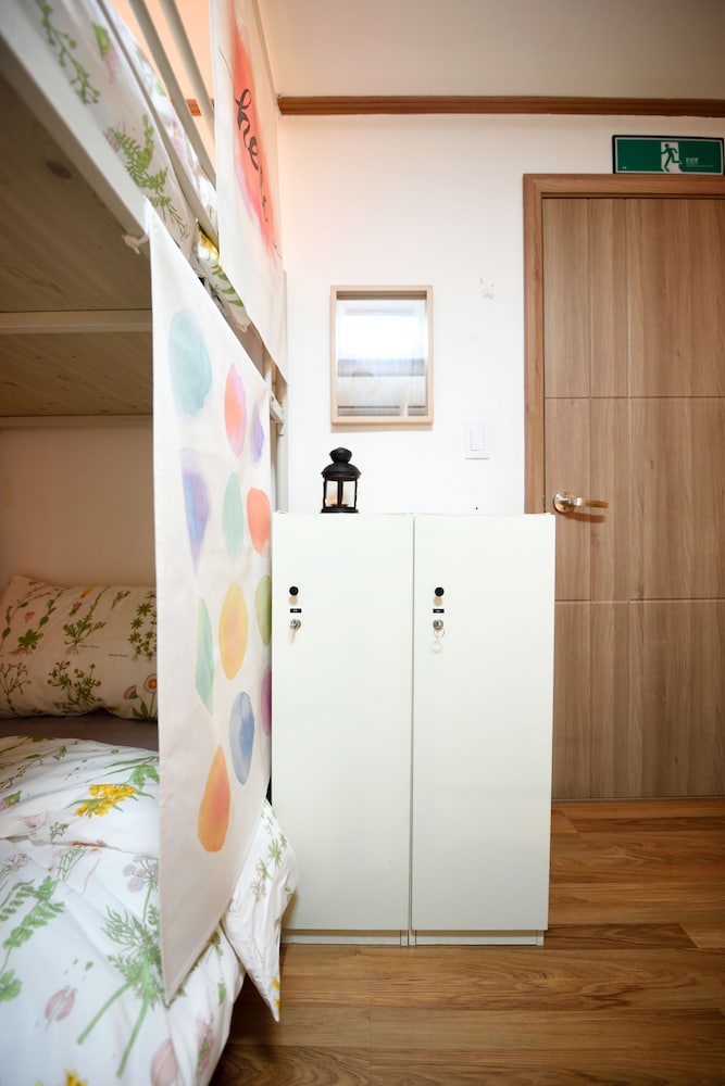 The One Hostel