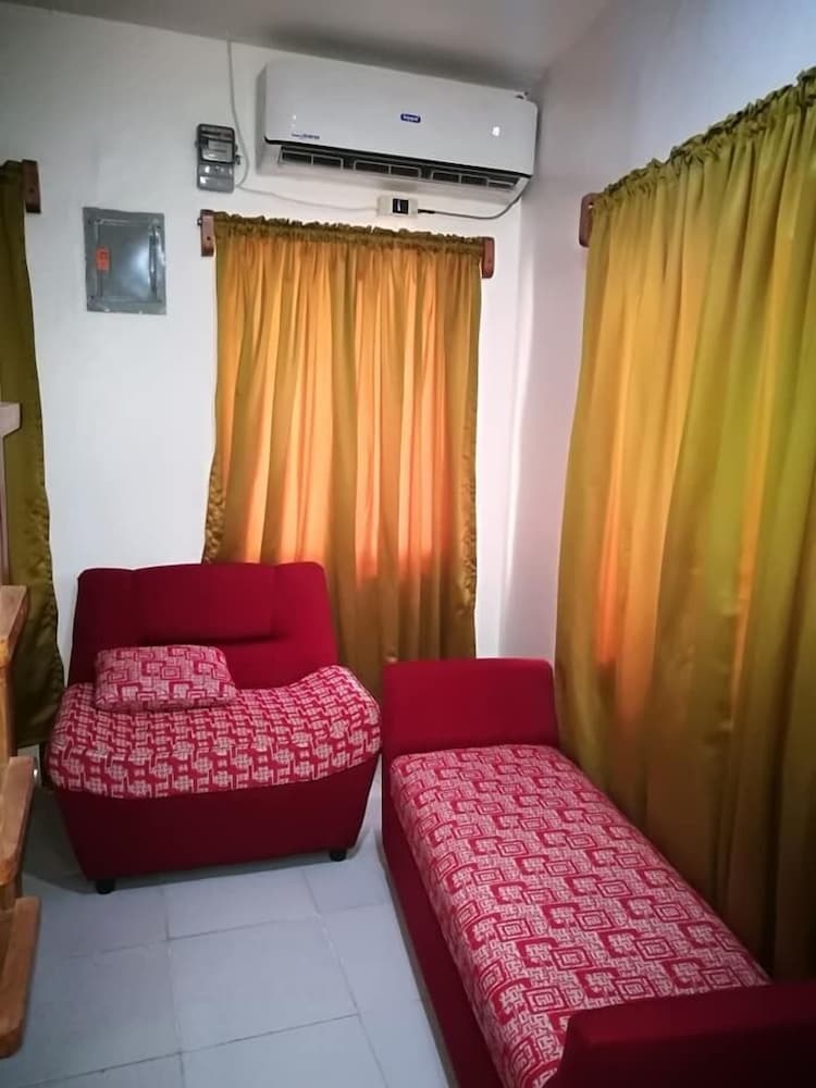 8th Street Hostel view 5