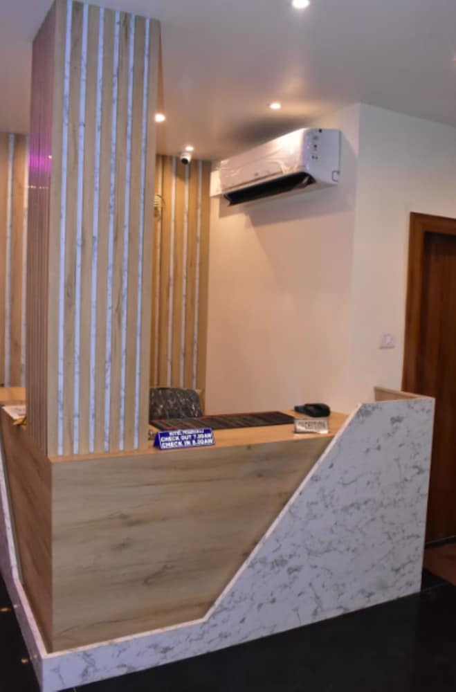 Hotel Pushparaj Puri
