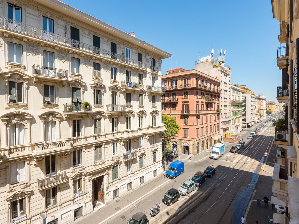 RSH Popolo Elegant Two Bedroom Apartment