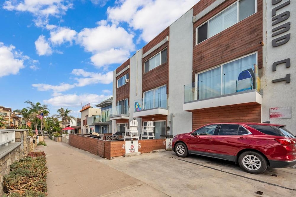 Classy Mission Beach Condo - 2Br Sleeps 7 view 3