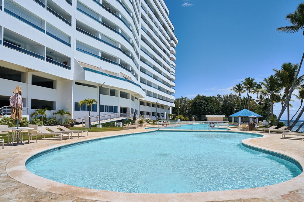 Beachfront Condos Las Olas Sleeps 6