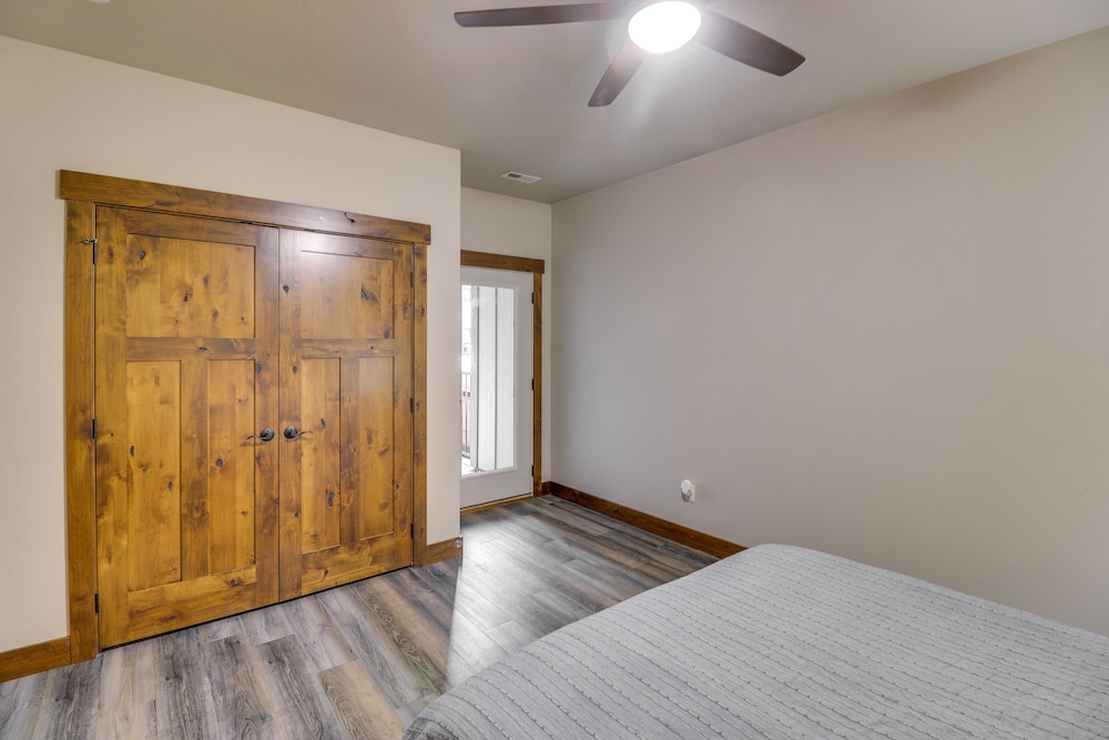 Downtown Columbia Falls Condo: 16 Mi to Ski Resort view 5
