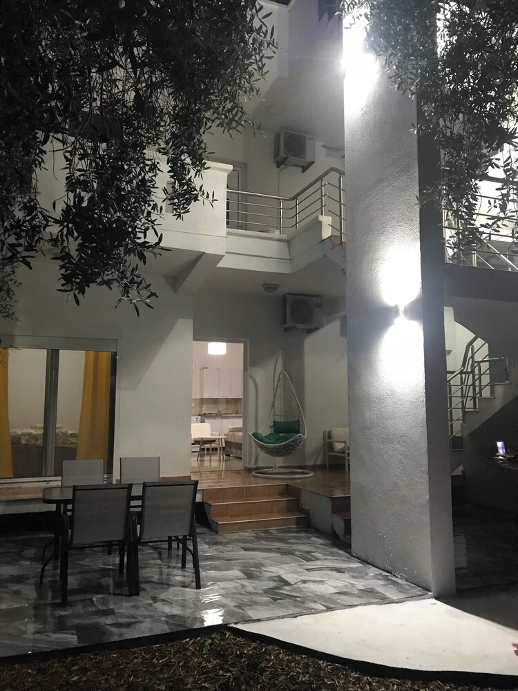 Photo 23