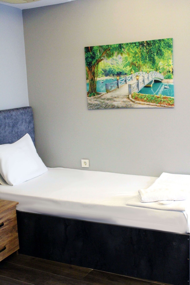 Big Life Otel - Image 14