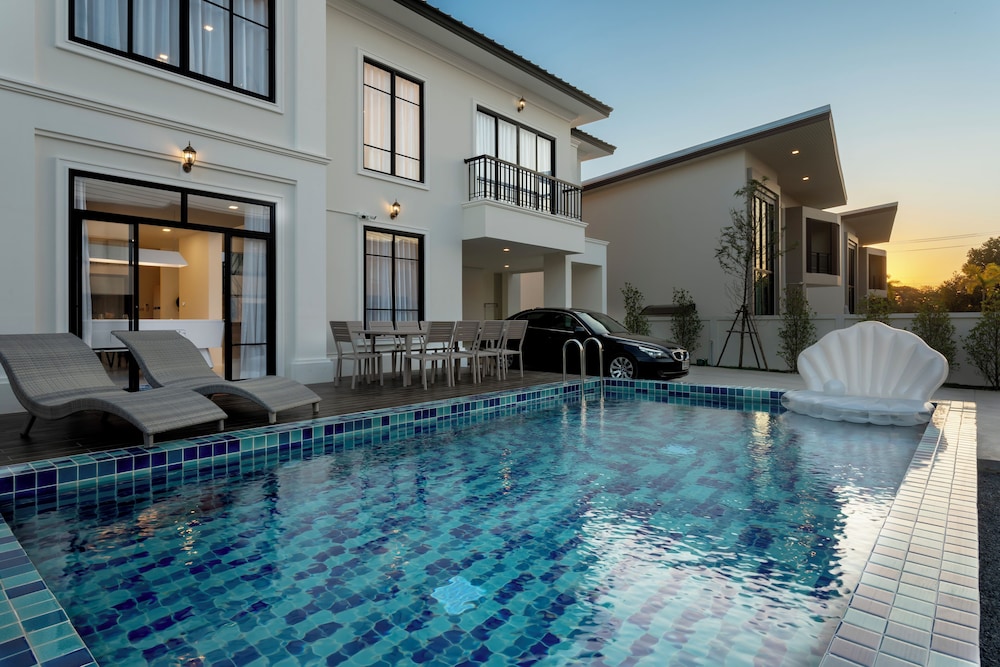 Kanna Pool Villa